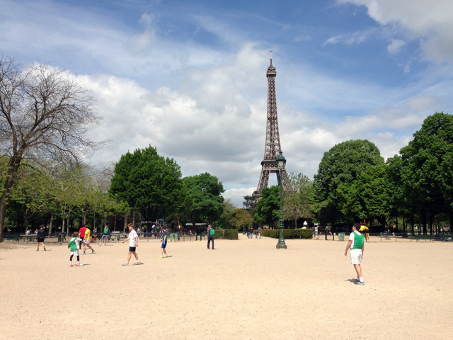 Una partita agli Champs de Mars