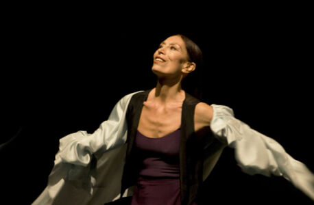 Luciana Savignano, Ukiyo, Teatro Parenti, Milano. Ph. Angelo Redaelli