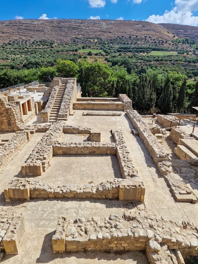 martijn-vonk-Creta-archeologia-Grecia-unsplash_640