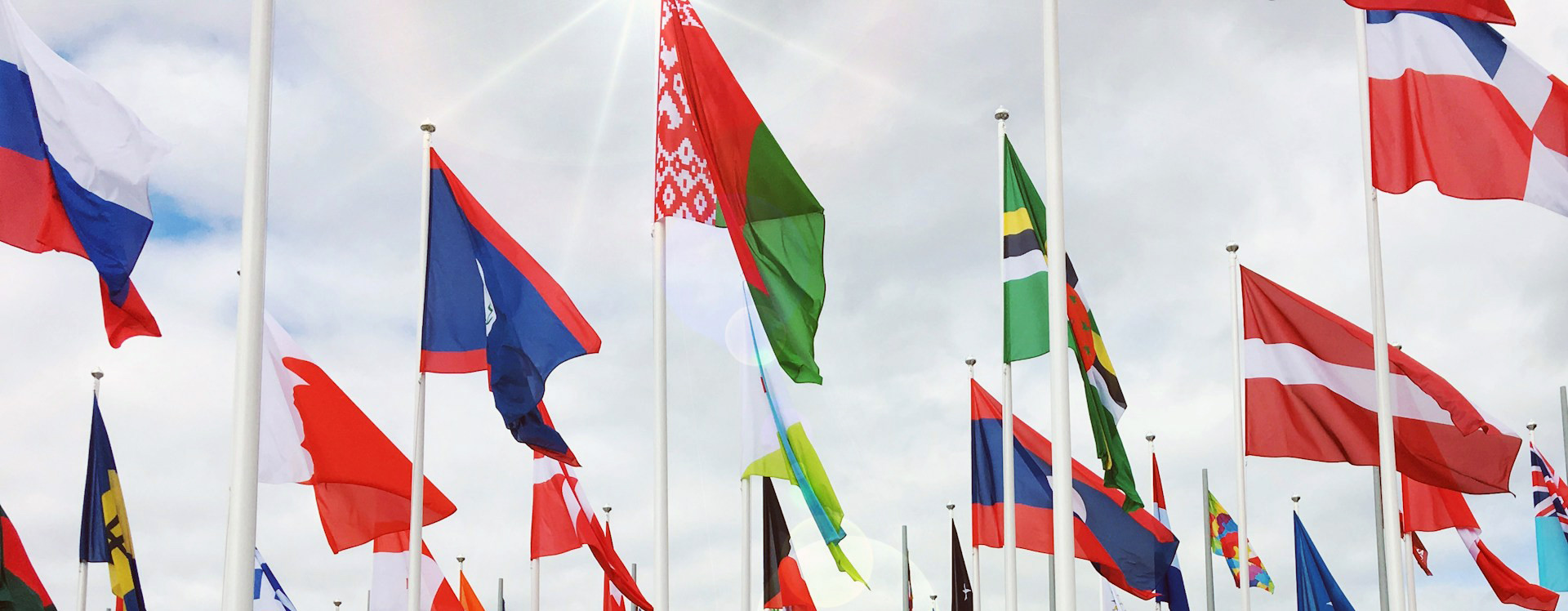 Slider vladislav klapin flags unsplash 1540x600