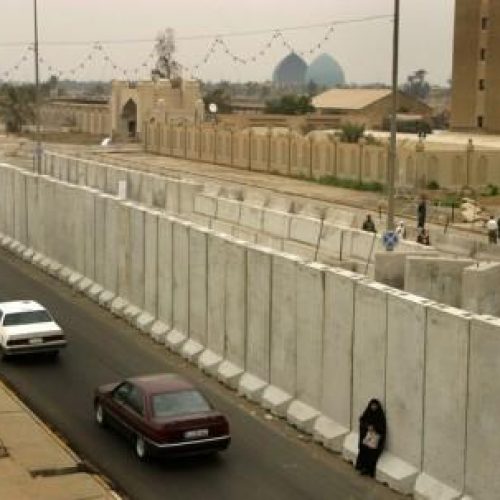 L’Iraq costruisce un muro di sicurezza intorno a Baghdad per prevenire gli attacchi del Daesh