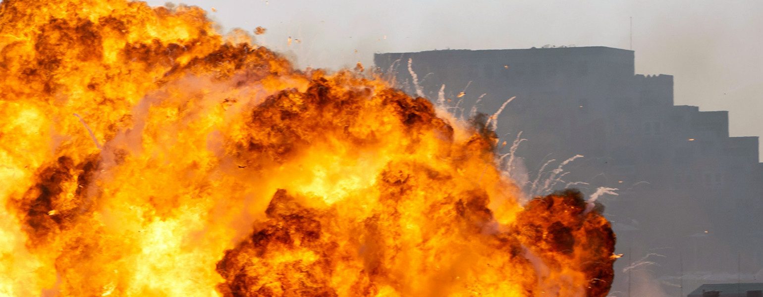 Slider jeff kingma bomb explosion unsplash 1540x600